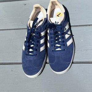 Adidas Blue Gazelle Sneakers Size 7